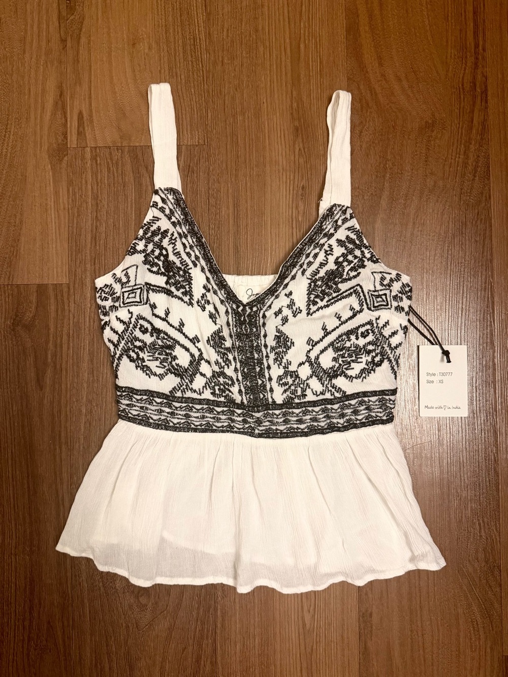 Japna NWT White and Black Embroidered Peplum V-Neck Tank Top